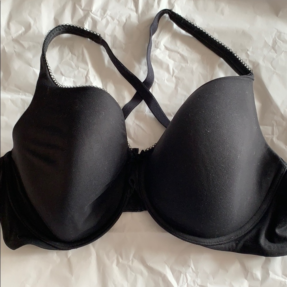Victoria Secret underwire bra like new!